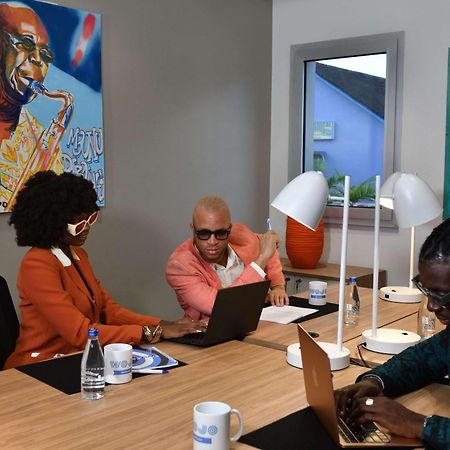 Ibis Styles Abidjan Plateau Hotell Exteriör bild