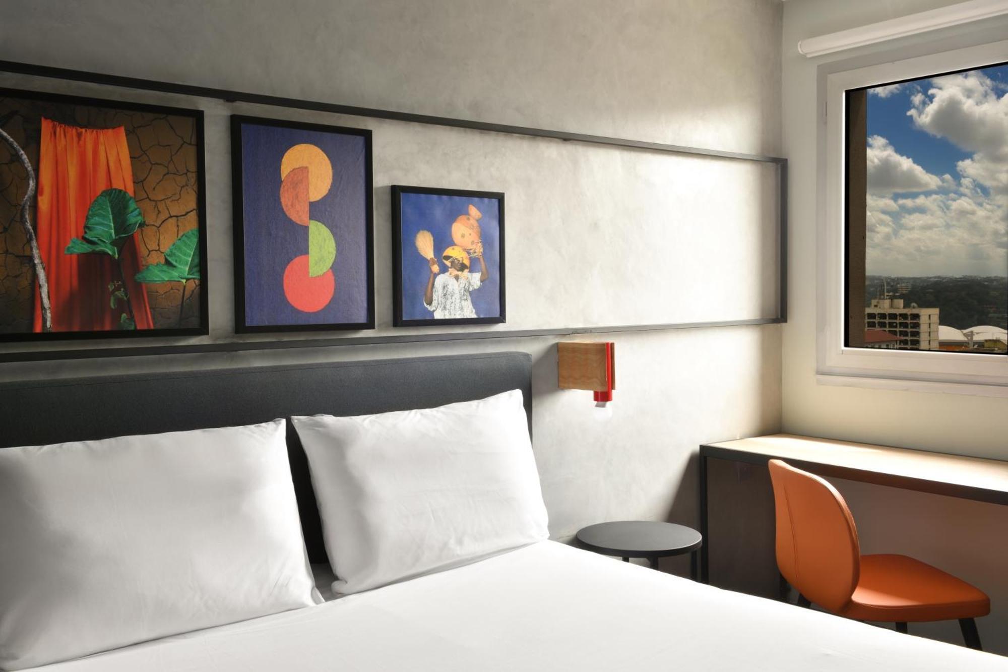 Ibis Styles Abidjan Plateau Hotell Exteriör bild