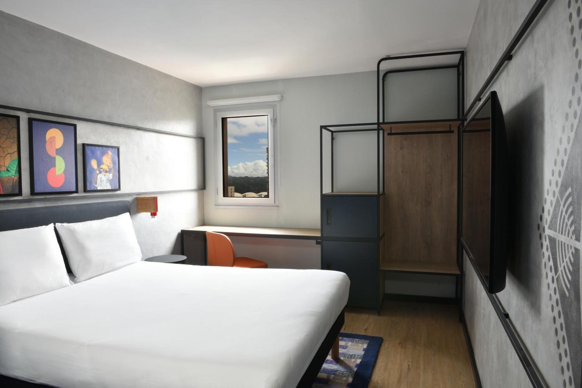 Ibis Styles Abidjan Plateau Hotell Exteriör bild