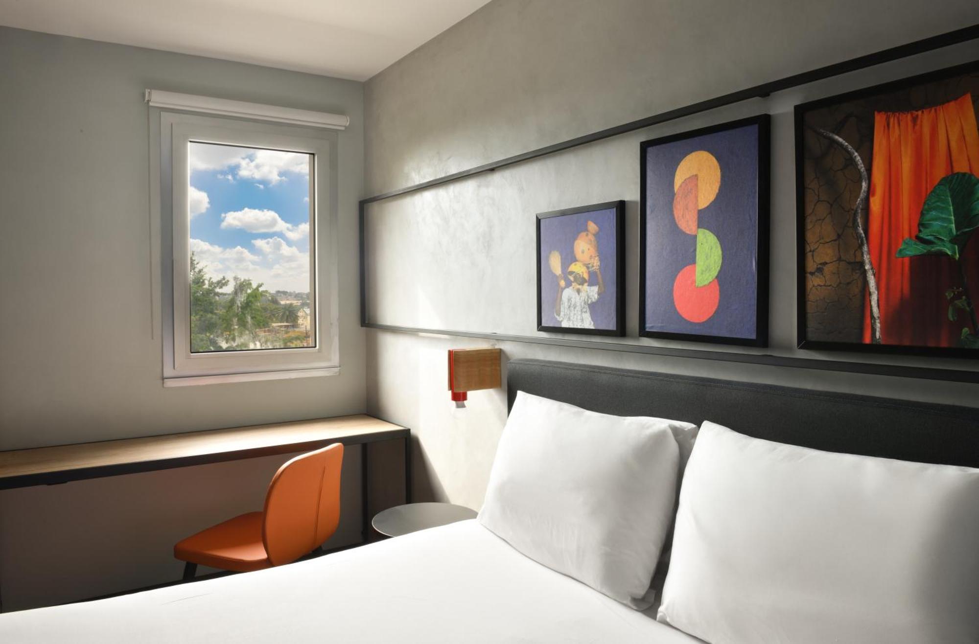 Ibis Styles Abidjan Plateau Hotell Exteriör bild