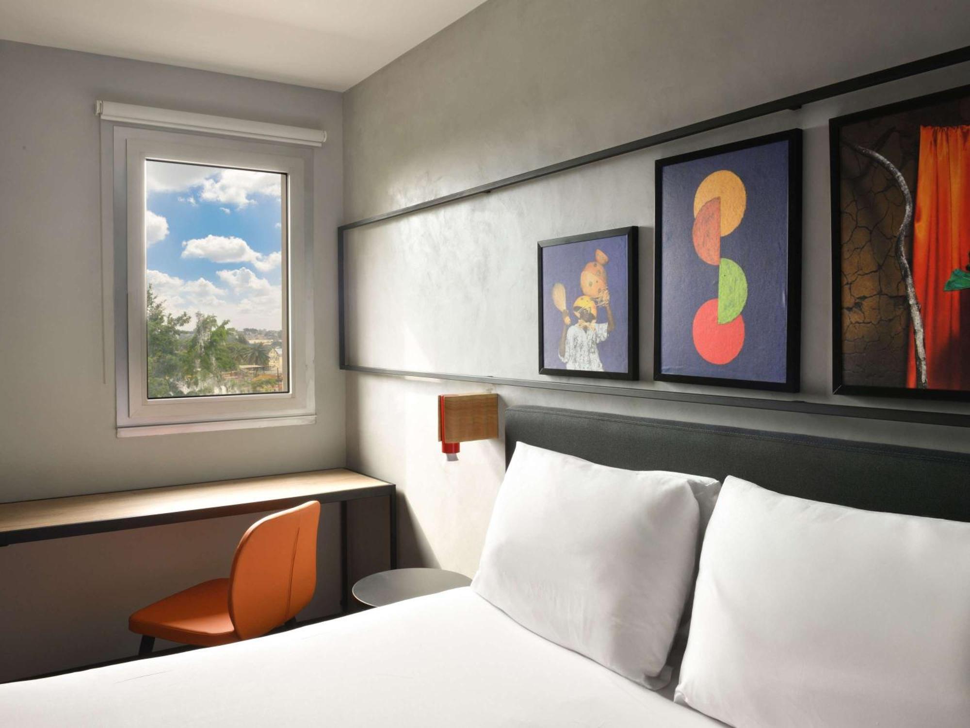 Ibis Styles Abidjan Plateau Hotell Exteriör bild