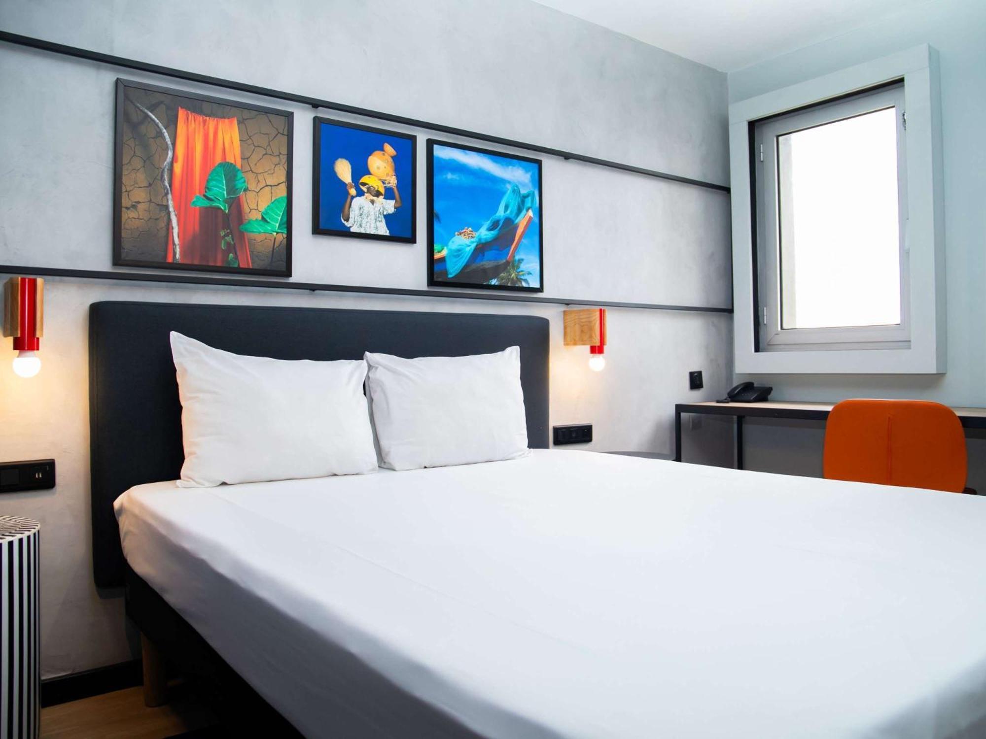 Ibis Styles Abidjan Plateau Hotell Exteriör bild