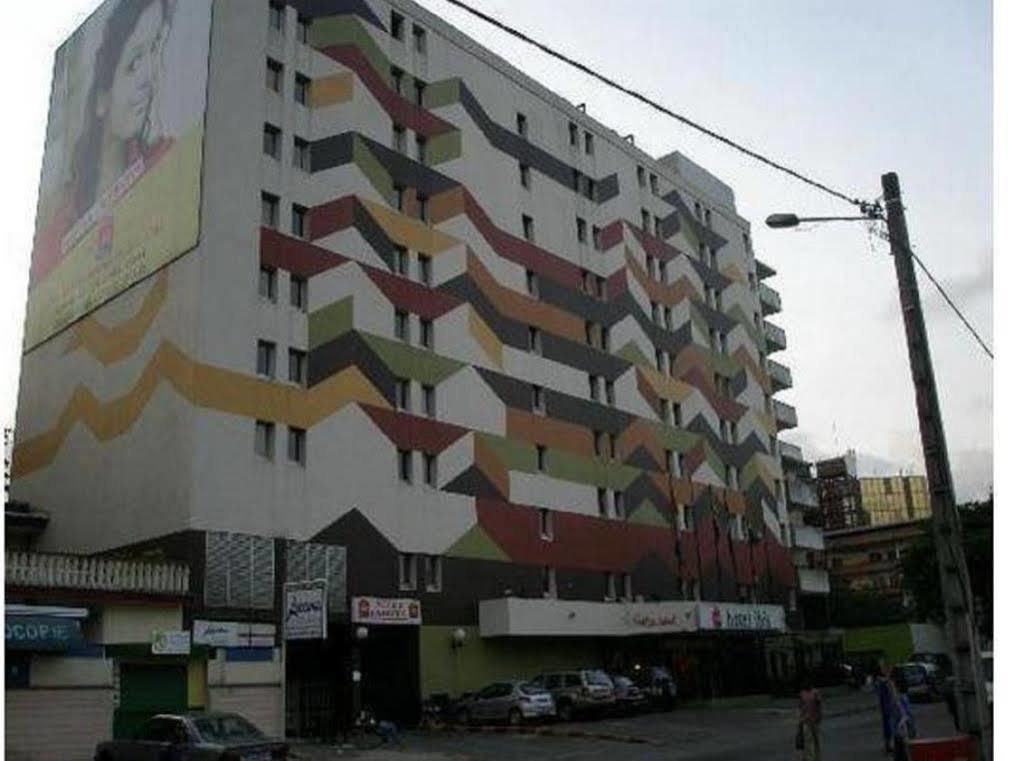 Ibis Styles Abidjan Plateau Hotell Exteriör bild