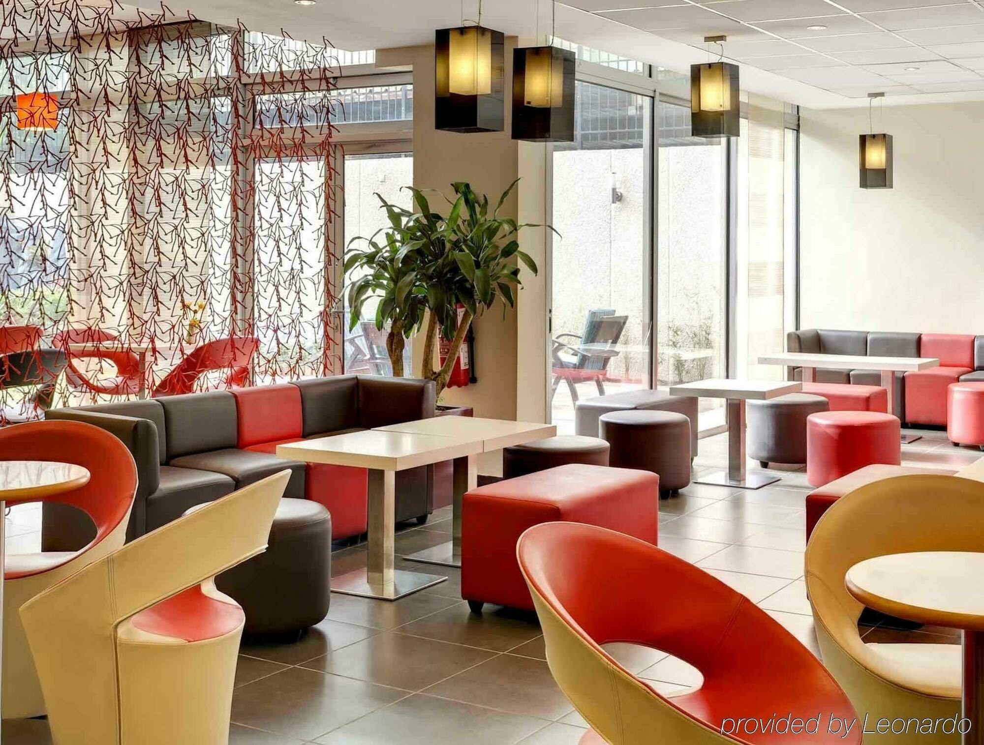 Ibis Styles Abidjan Plateau Hotell Restaurang bild